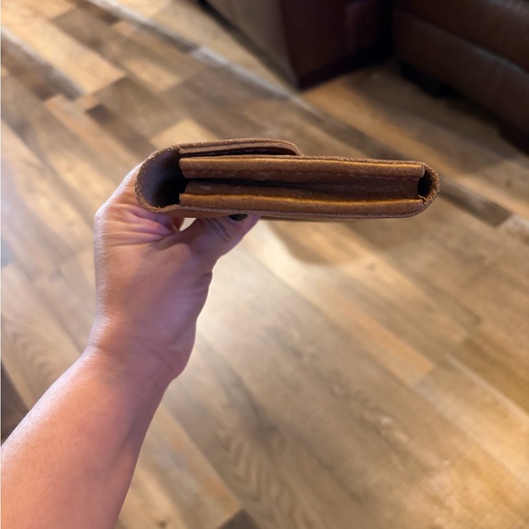 Portland Leather Brown Wallet - Picture 5 of 7